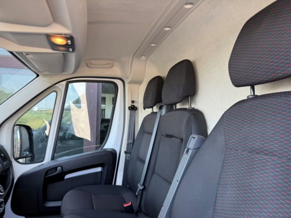 Opel Movano Furgone Heavy 35 L3H2 2.2 diesel 140cv S&S auto (15)