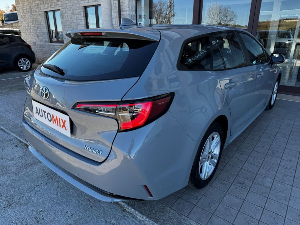 Toyota Corolla Touring Sports 1.8 Hybrid Business (14)
