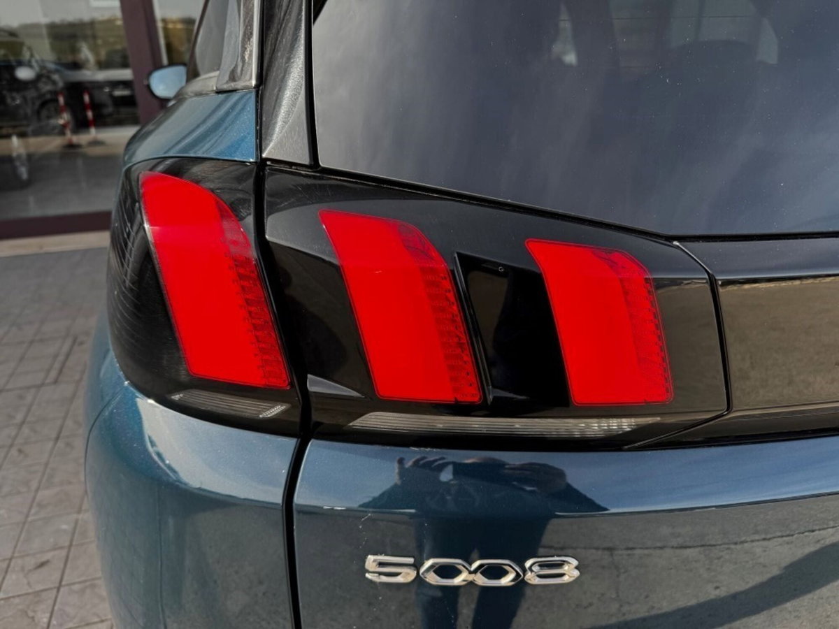 Peugeot 5008 1.5 bluehdi Allure Pack s&s 130cv eat8 (10)