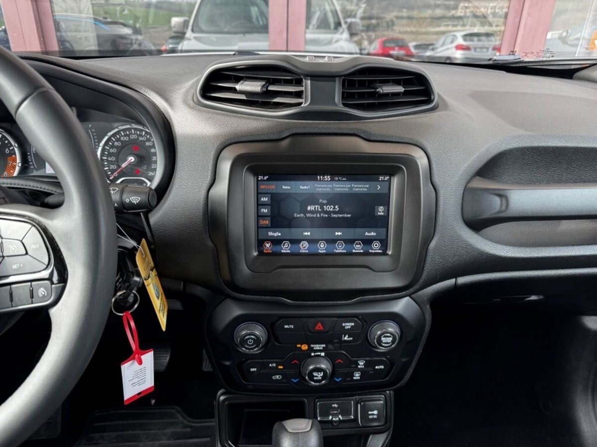 Jeep Renegade 1.5 Turbo T4 MHEV Limited (14)