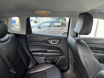 Jeep Compass 1.3 T4 240CV PHEV AT6 4xe Trailhawk (11)