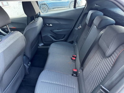 Peugeot 2008 PureTech 130 S&S EAT8 Active Pack (15)