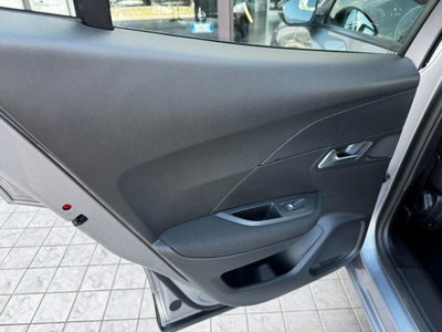 Peugeot 2008 PureTech 130 S&S EAT8 Active Pack (17)
