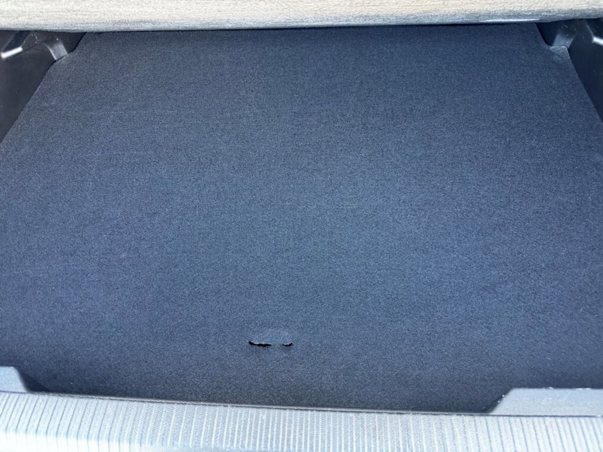 Peugeot 2008 PureTech 130 S&S EAT8 Active Pack (19)