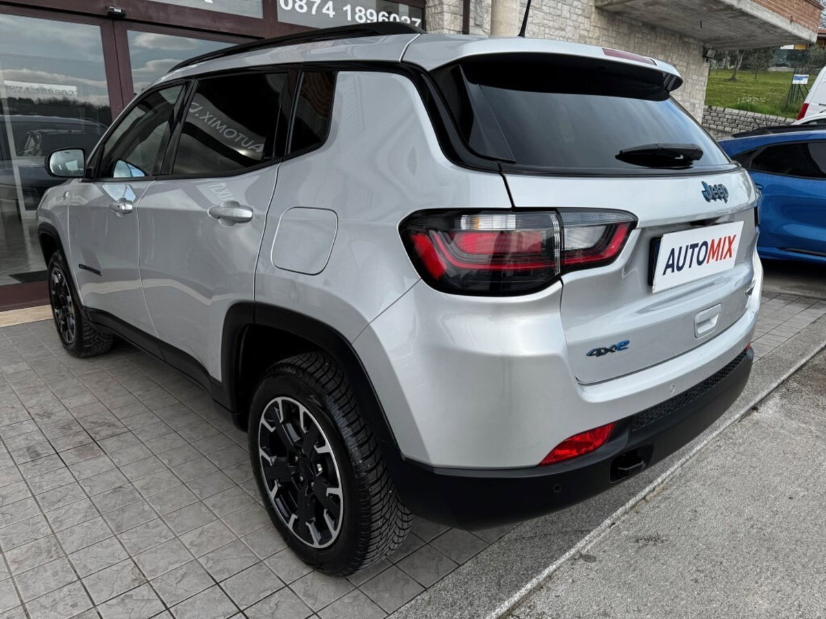 Jeep Compass 1.3 T4 240CV PHEV AT6 4xe Trailhawk (17)