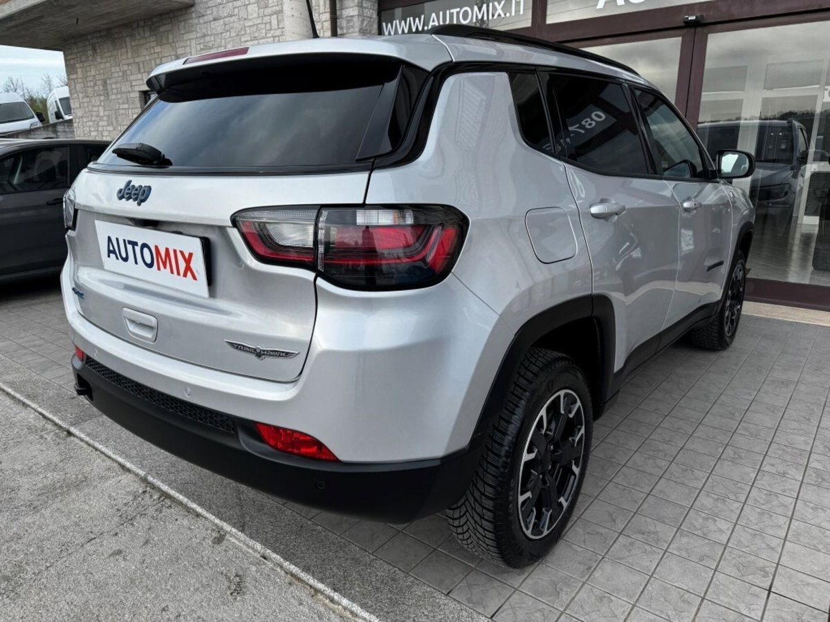Jeep Compass 1.3 T4 240CV PHEV AT6 4xe Trailhawk (19)