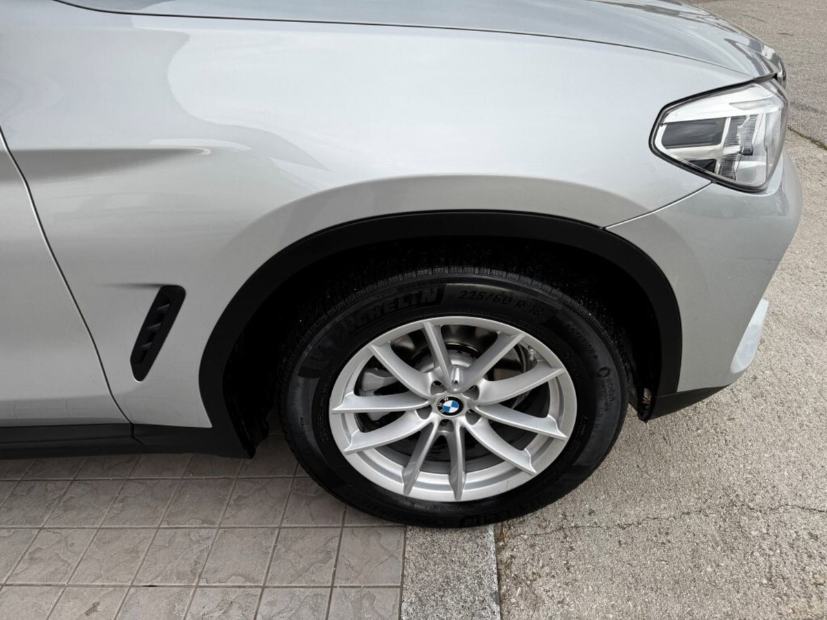 BMW X4 xDrive20d Business Advantage (6)