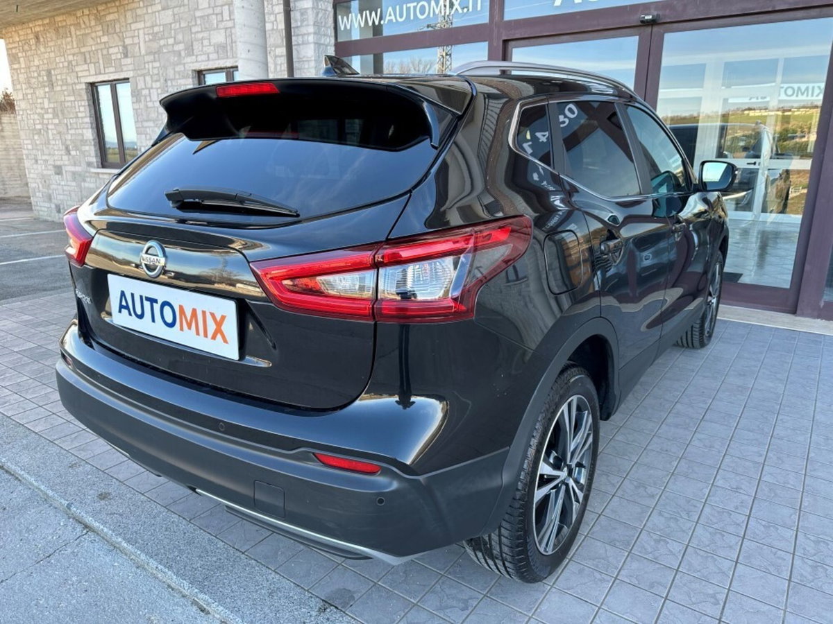 Nissan Qashqai 1.5 dCi N-Connecta (6)