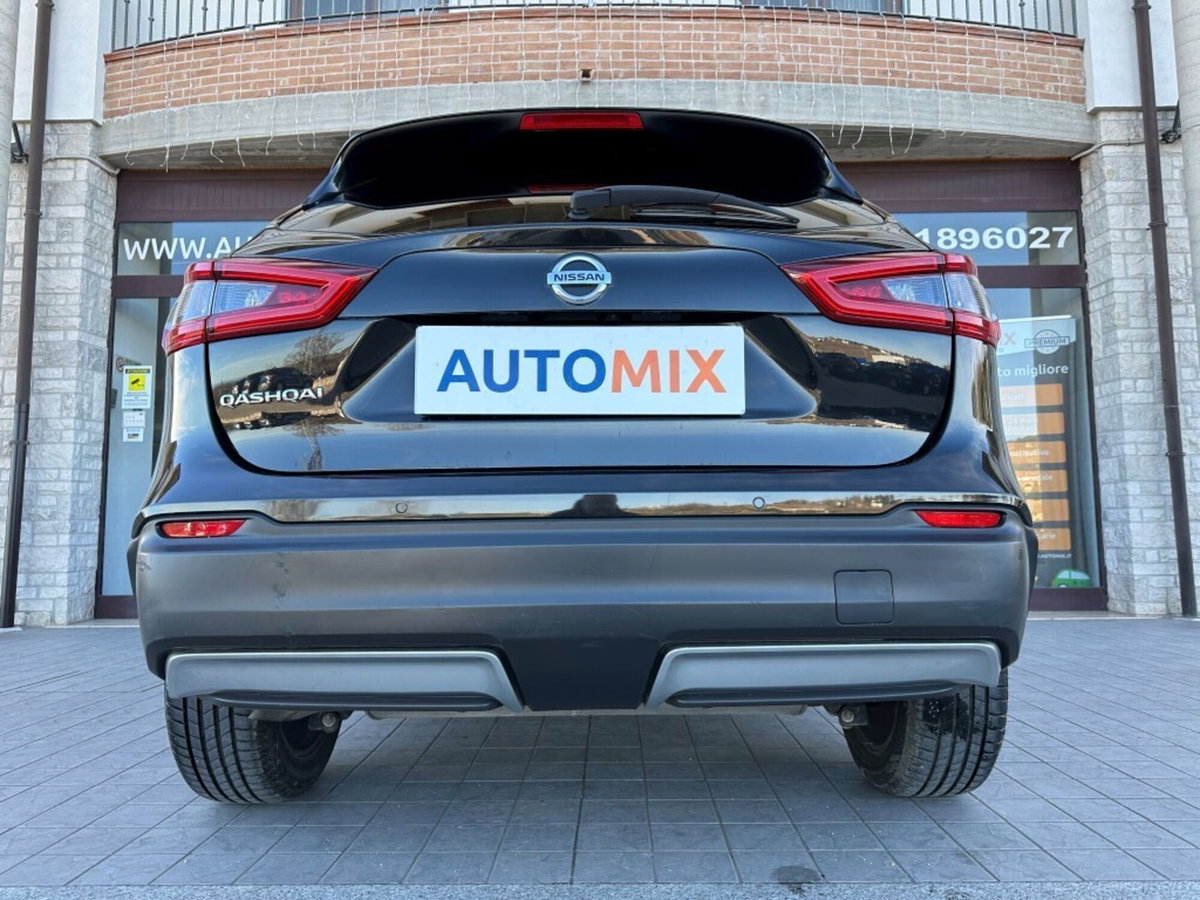 Nissan Qashqai 1.5 dCi N-Connecta (8)
