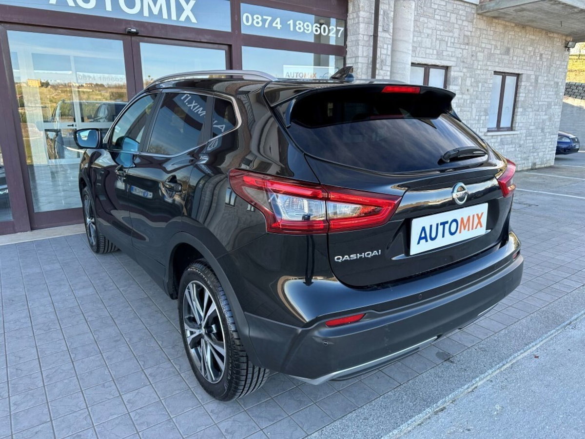 Nissan Qashqai 1.5 dCi N-Connecta (9)