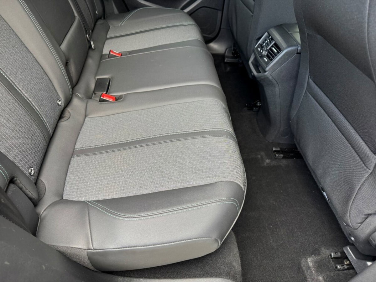 Peugeot 3008 BlueHDi 130 S&S EAT8 Allure Pack (20)