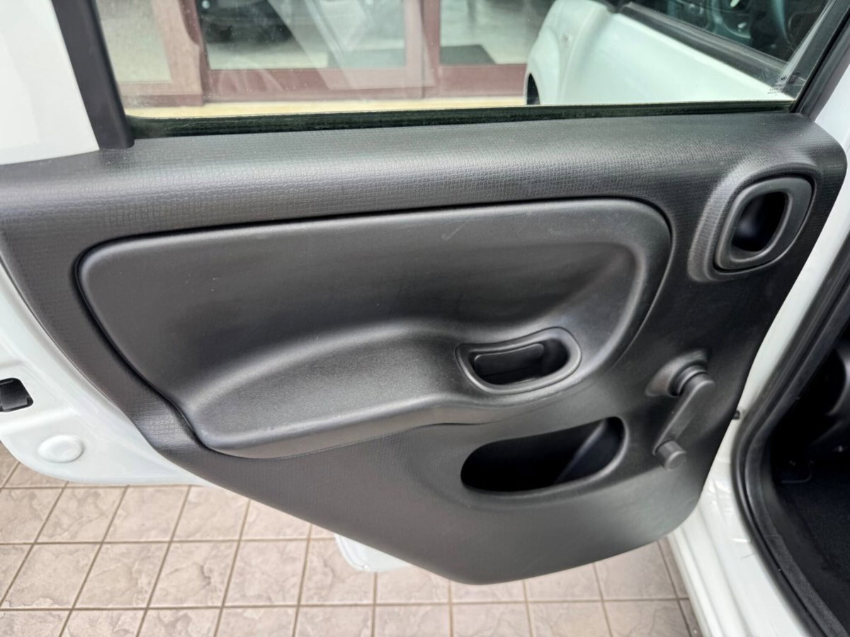 Fiat Panda 1.0 FireFly S&S Hybrid (17)