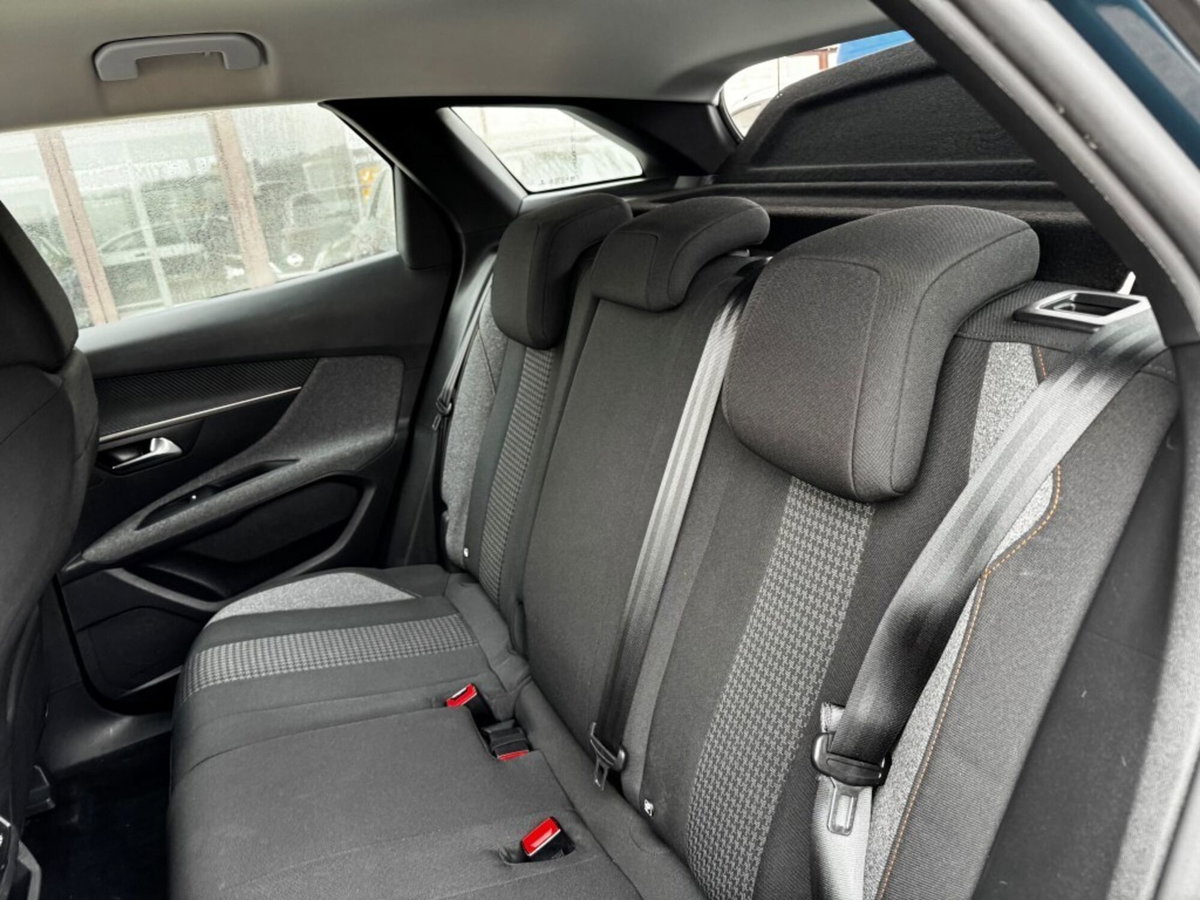 Peugeot 3008 BlueHDi 130 S&S Active Pack (15)