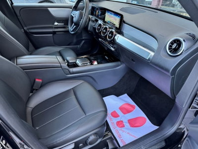 Mercedes-Benz GLB 180 d Automatic Sport Plus (16)