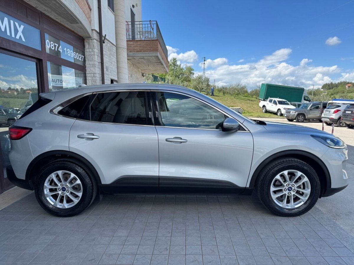 Ford Kuga 1.5 EcoBlue 120 CV 2WD Titanium (5)