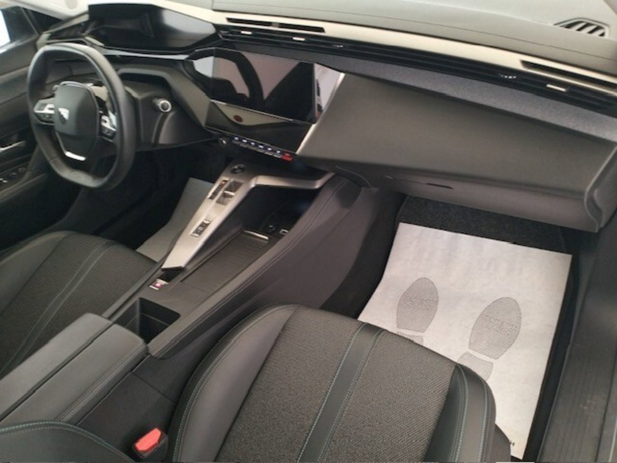 Peugeot 308 SW BlueHDi 130 S&S EAT8 Allure Pack (13)