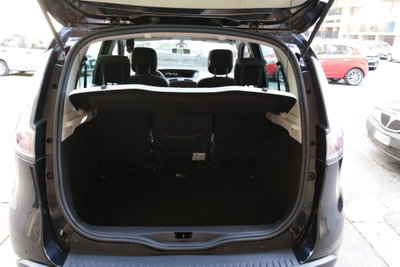 Renault Scenic E-Tech Electric 1.5 dCi 110CV Limited (12)