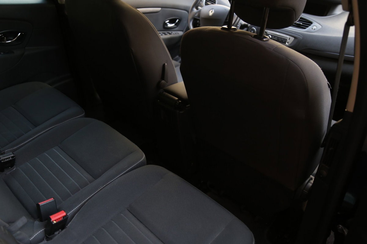 Renault Scenic E-Tech Electric 1.5 dCi 110CV Limited (13)