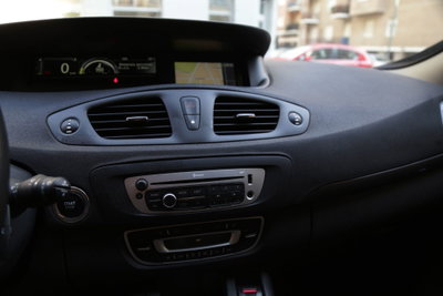 Renault Scenic E-Tech Electric 1.5 dCi 110CV Limited (14)