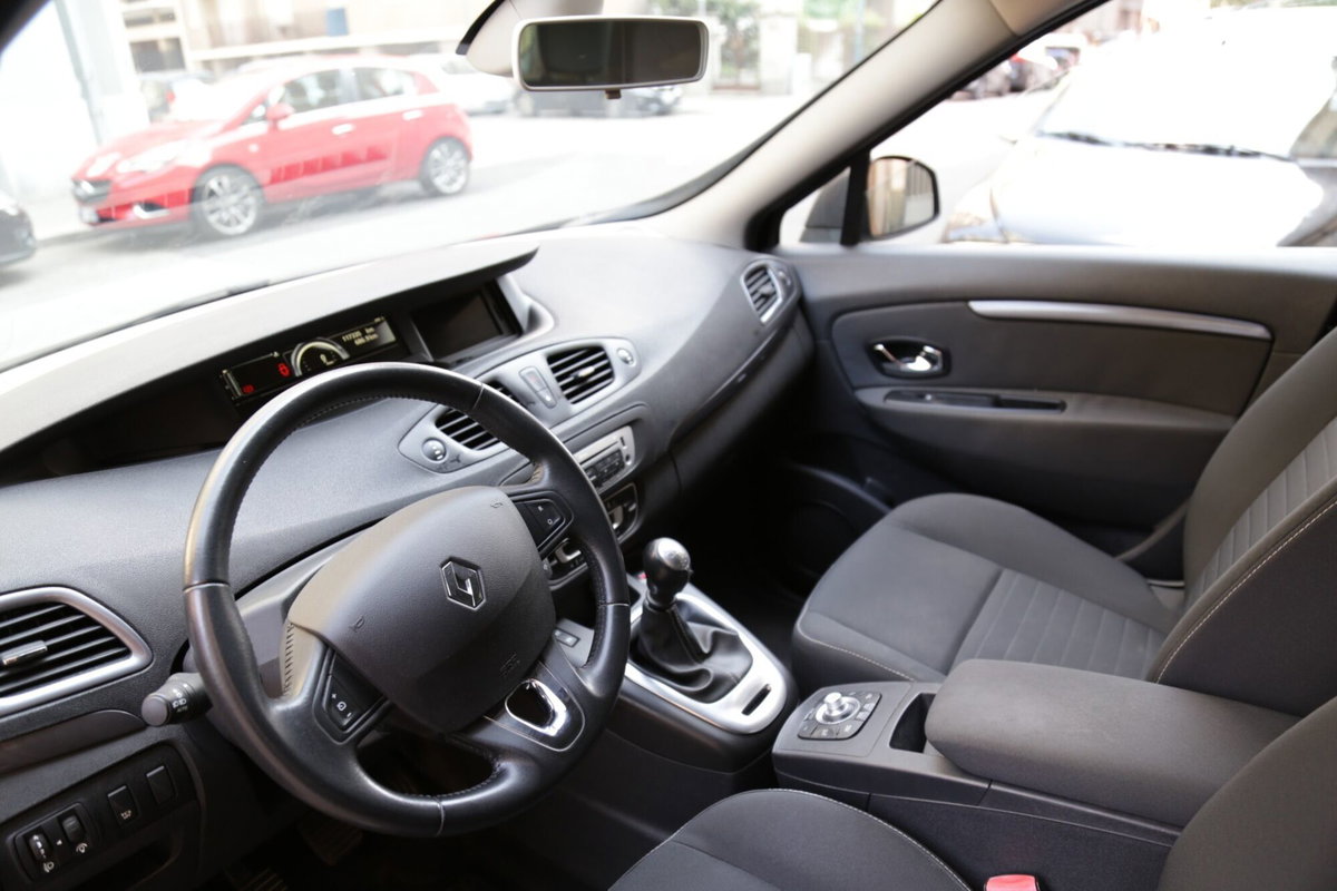 Renault Scenic E-Tech Electric 1.5 dCi 110CV Limited (3)