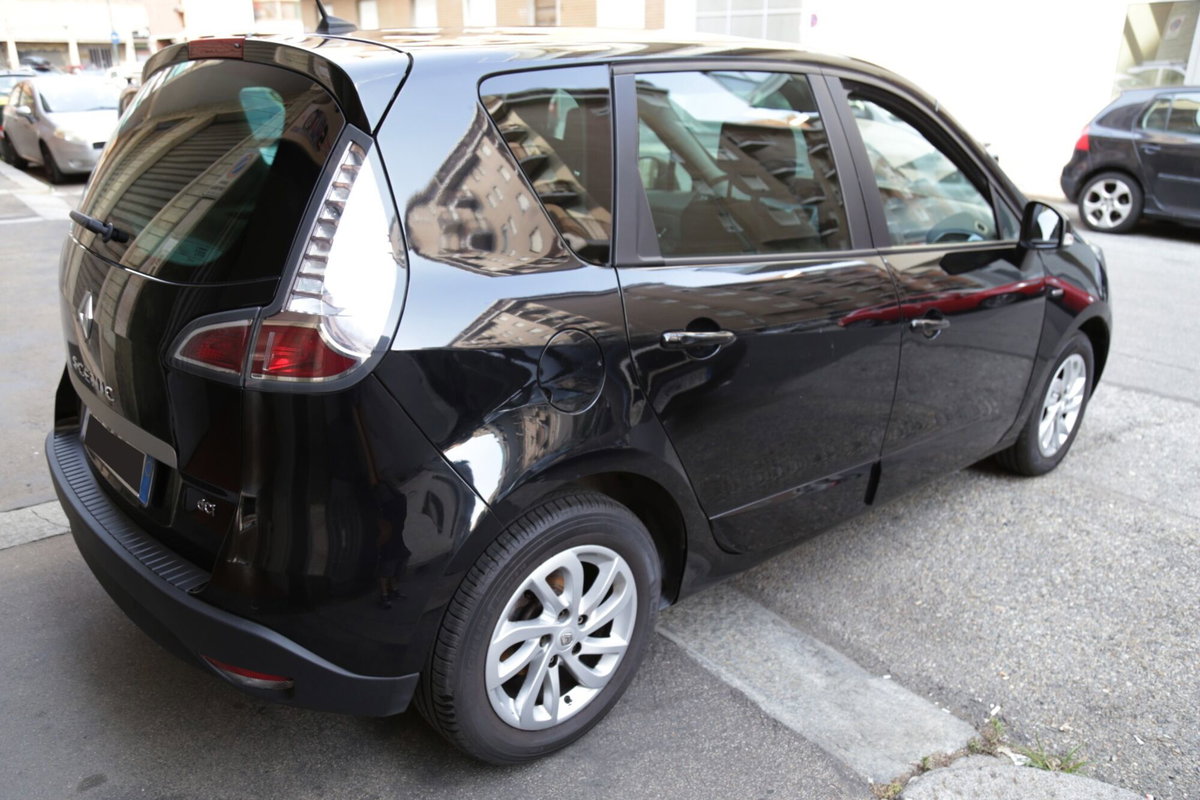 Renault Scenic E-Tech Electric 1.5 dCi 110CV Limited (4)