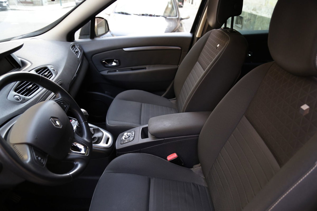 Renault Scenic E-Tech Electric 1.5 dCi 110CV Limited (5)