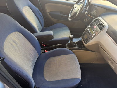 Fiat Grande Punto 1.3 MJT 90 CV 5 porte Dynamic (10)