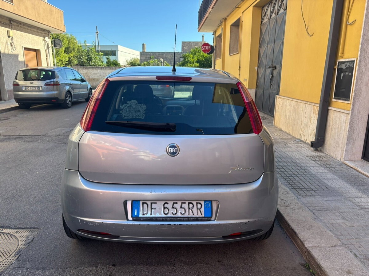 Fiat Grande Punto 1.3 MJT 90 CV 5 porte Dynamic (6)