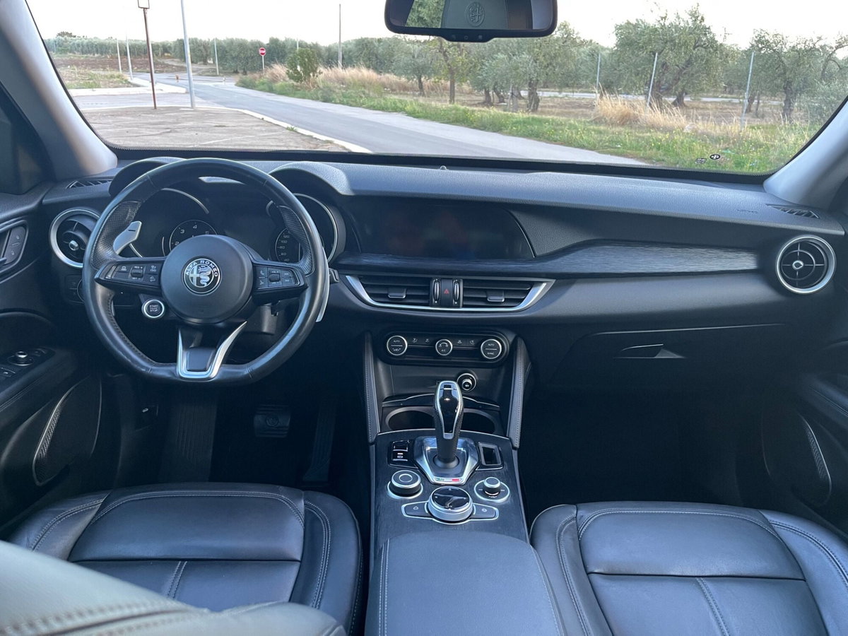 Alfa Romeo Stelvio Stelvio 2.2 Turbodiesel 190 CV AT8 RWD Executive (10)