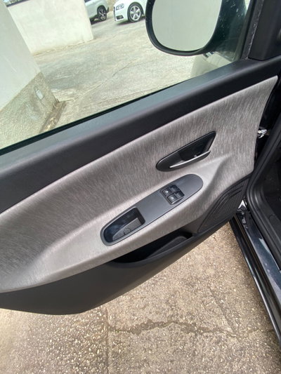 Lancia Ypsilon 1.3 MJT 16V 95 CV 5 porte S&S Silver (9)
