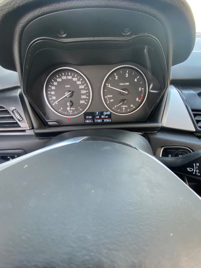 BMW Serie 2 Active Tourer 218d  Luxury auto (7)