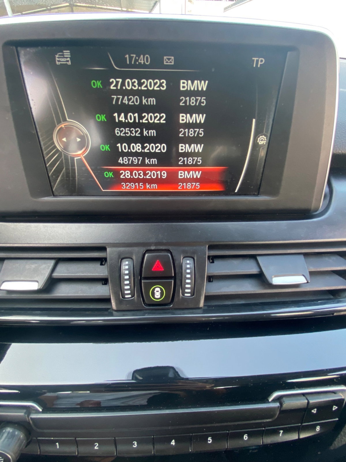 BMW Serie 2 Active Tourer 218d  Luxury auto (8)