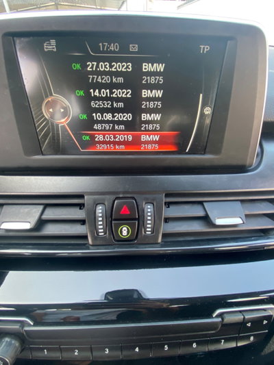 BMW Serie 2 Active Tourer 218d  Luxury auto (8)