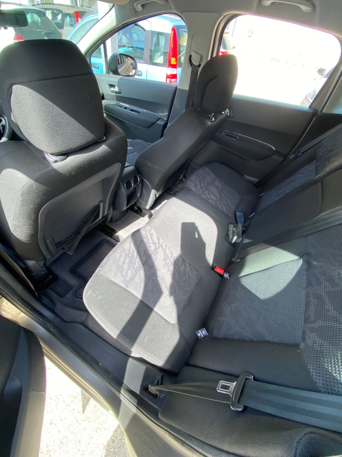 Peugeot 3008 1.6 e-HDi 112CV cambio robotizzato S.&S. Premium (6)