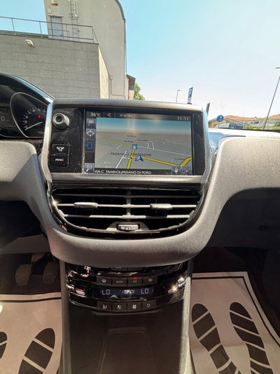 Peugeot 208 VTi 82 CV 5 porte Access (13)