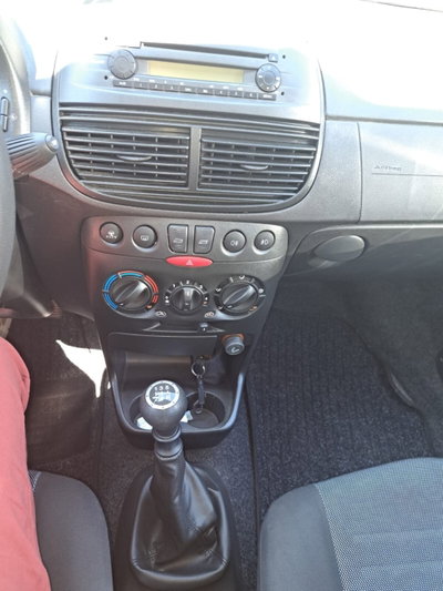 Fiat Punto Classic 1.2 5 porte Active GPL (13)