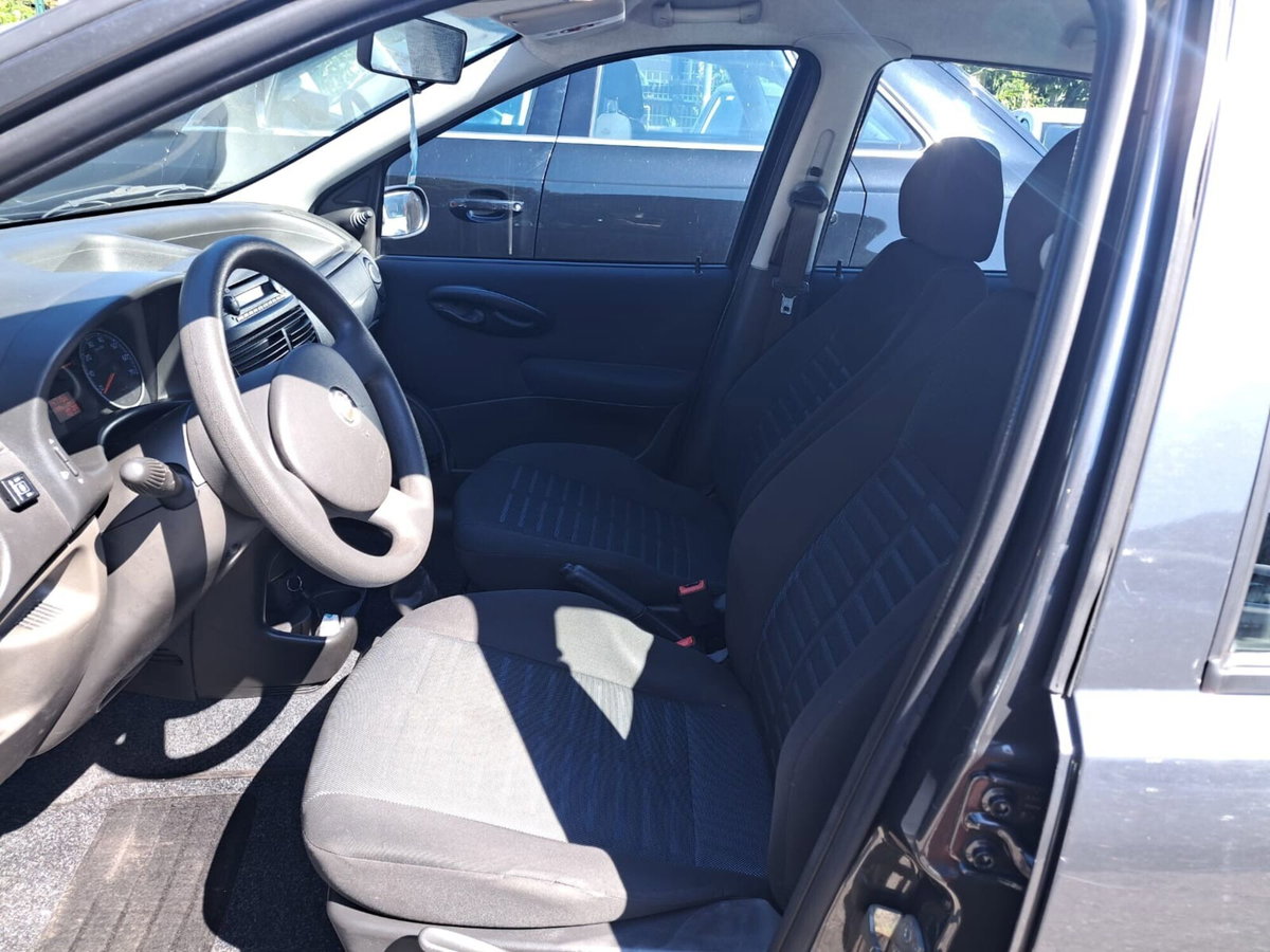 Fiat Punto Classic 1.2 5 porte Active GPL (16)