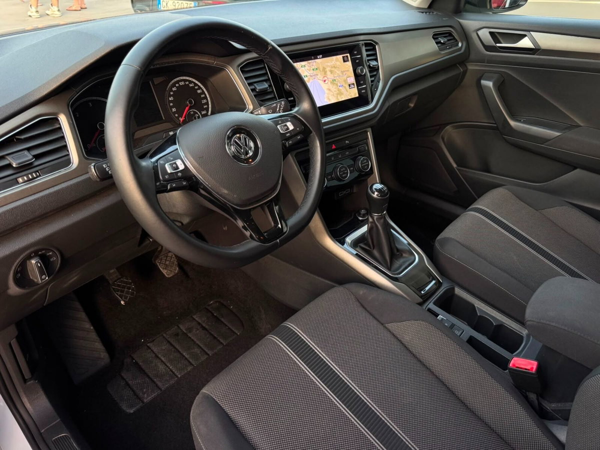 Volkswagen T-Roc 1.6 TDI SCR Advanced BlueMotion Technology (6)