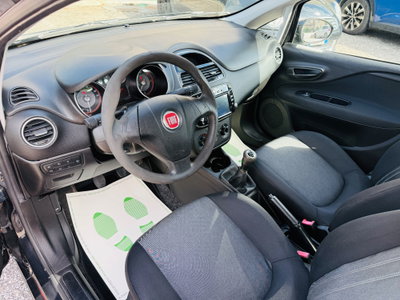 Fiat Punto 1.3 MJT II 75 CV 3 porte Virgin Radio (14)