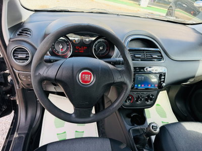 Fiat Punto 1.3 MJT II 75 CV 3 porte Virgin Radio (15)