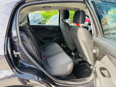 Fiat Punto 1.3 MJT II 75 CV 3 porte Virgin Radio (20)