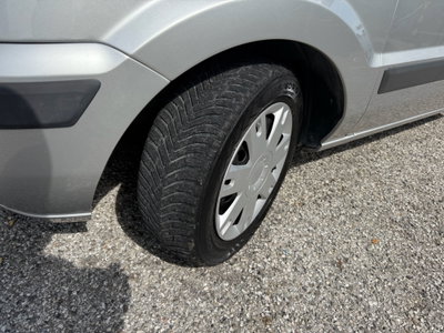 Ford Fusion 1.4 TDCi 5p. Collection (8)