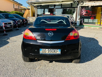 Opel Tigra TwinTop 1.4 16V Sport (6)