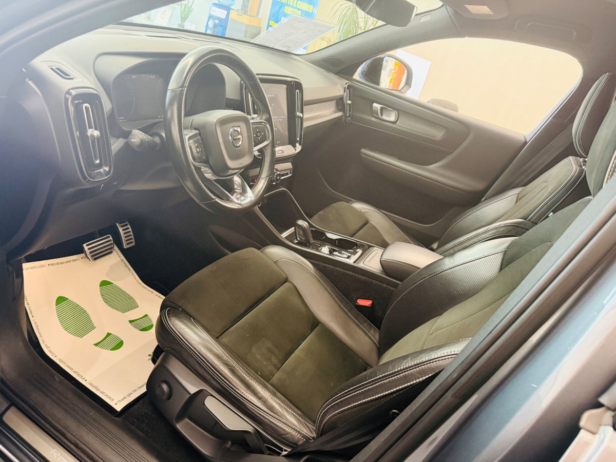 Volvo XC40 D3 Geartronic R-design (12)