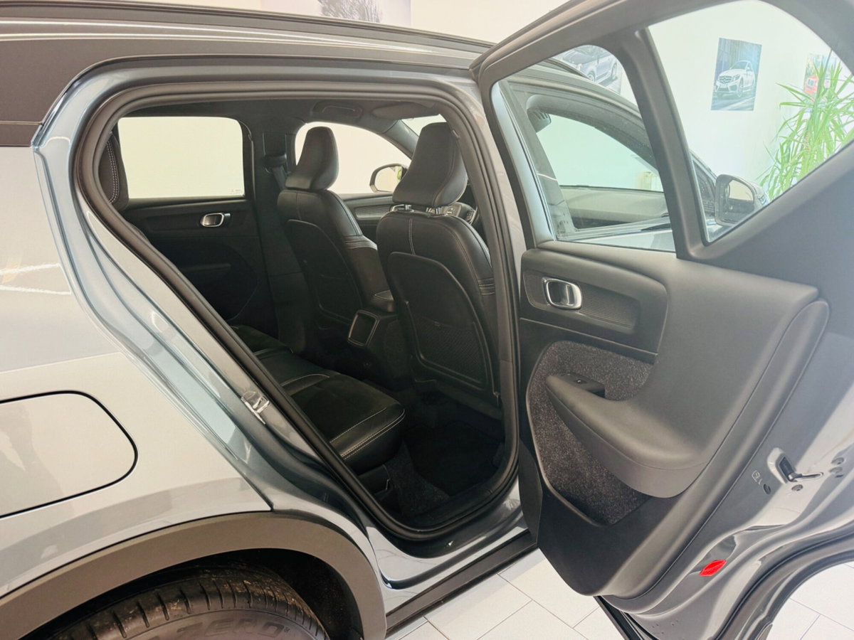 Volvo XC40 D3 Geartronic R-design (17)