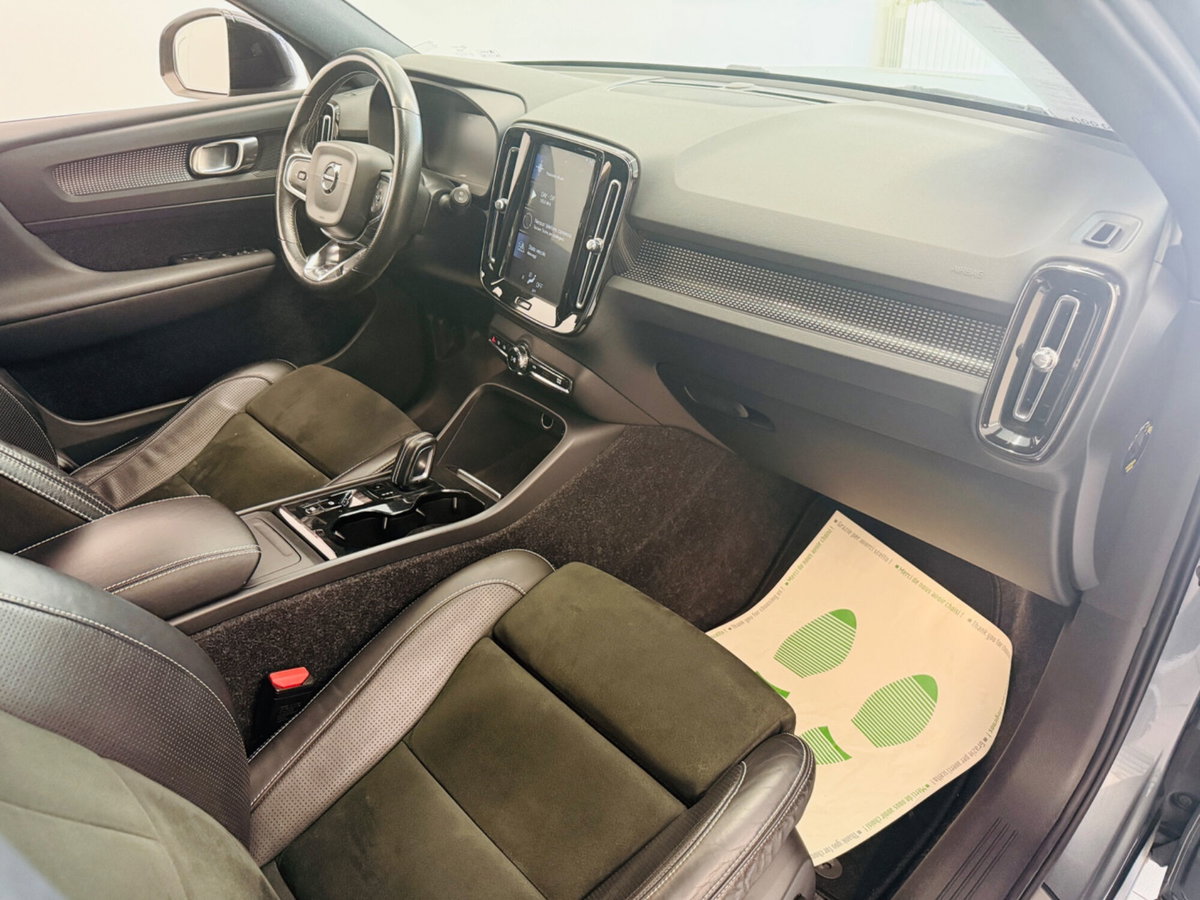 Volvo XC40 D3 Geartronic R-design (19)
