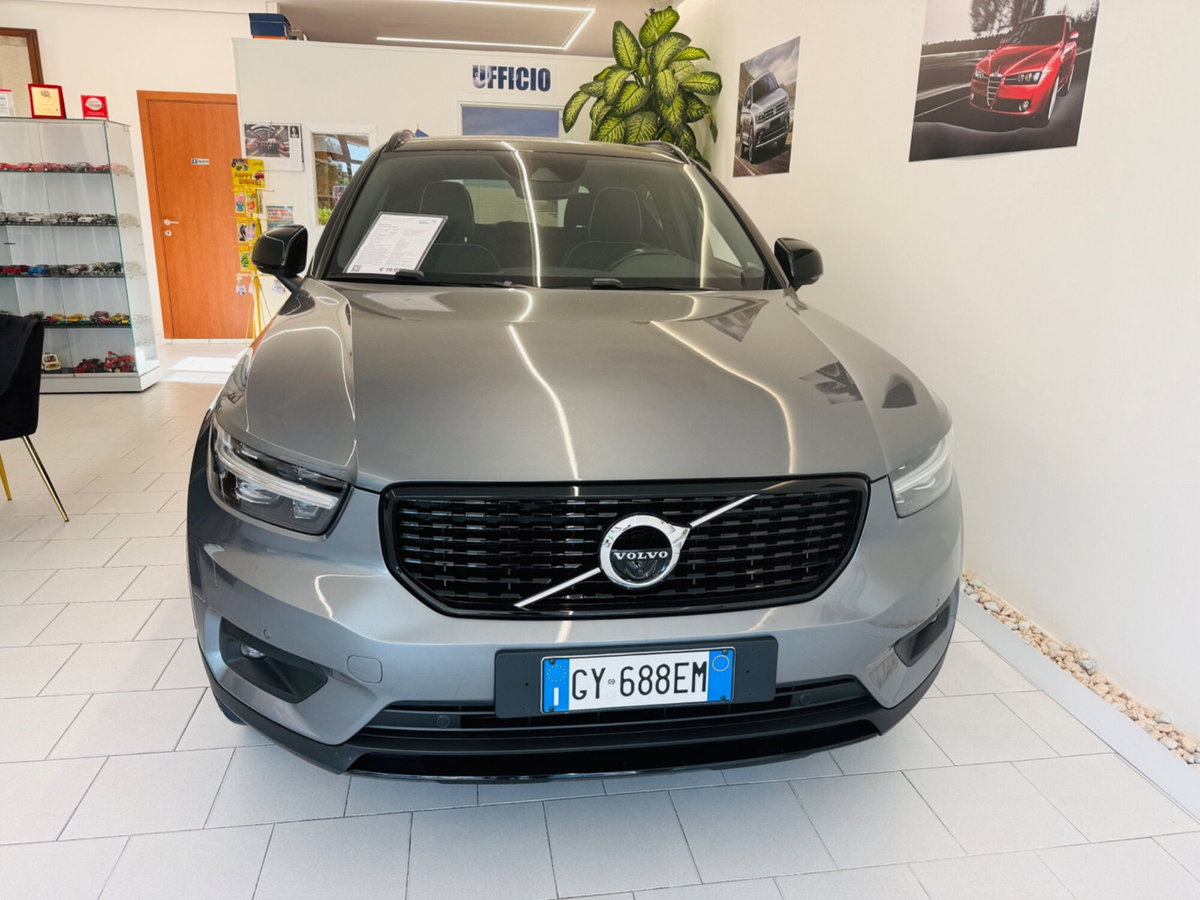 Volvo XC40 D3 Geartronic R-design (3)