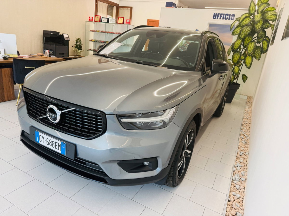 Volvo XC40 D3 Geartronic R-design (4)