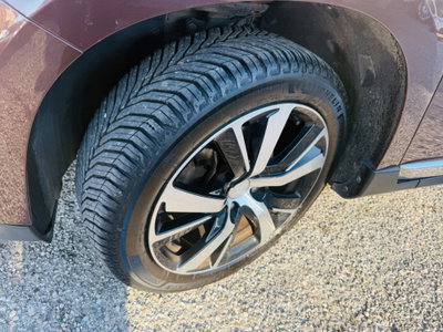 Peugeot 2008 e-HDi 115 CV Stop&Start Allure (9)
