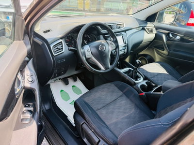 Nissan Qashqai 1.5 dCi Tekna (10)